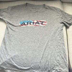 Ariat t shirt